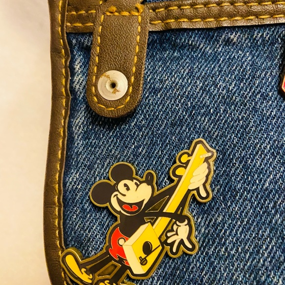 Purse- Blue Jean Crossbody with Adjustable Strap Velcro Closure with Pins EUC - Picture 9 of 15